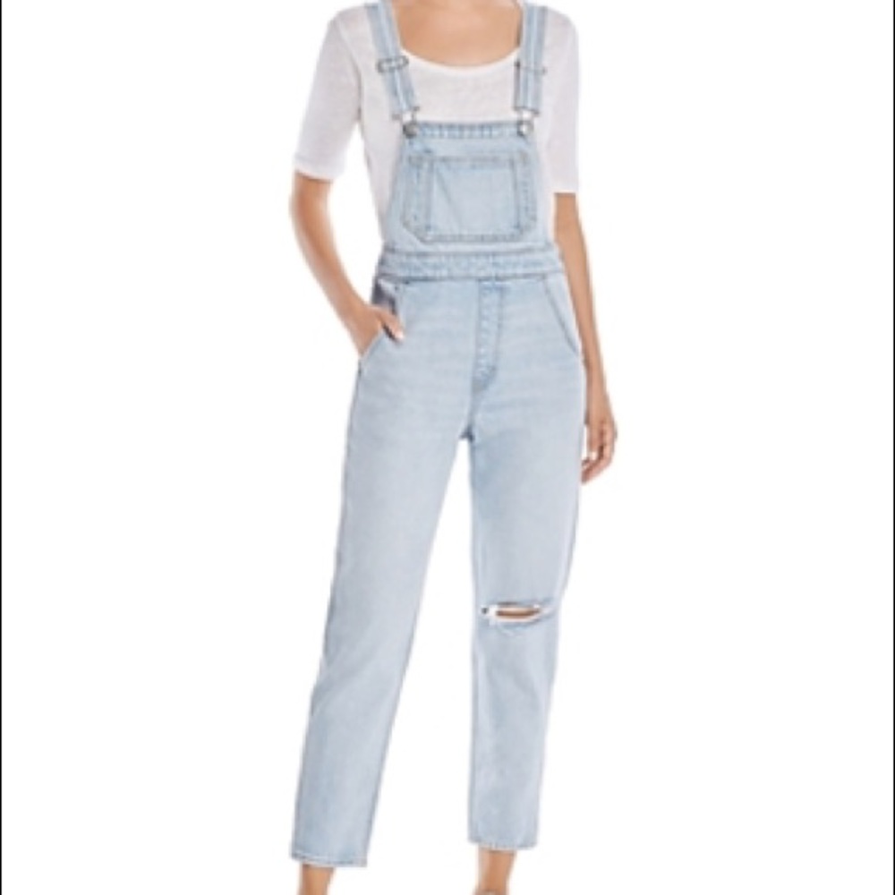 Levi’s mom overalls